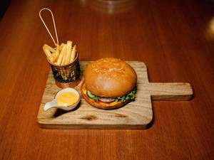 Classic Chicken Burger