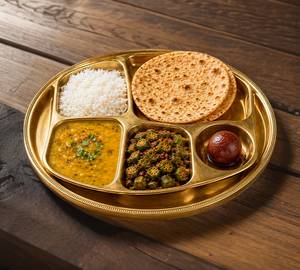 Royal Masala Bhindi Dal Thali