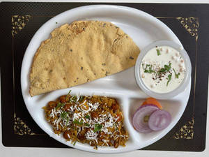 Chana Biryani Combo.