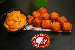 Chilli Flakes Nuggets (10 Pcs)