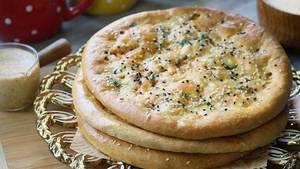 Stuffed naan