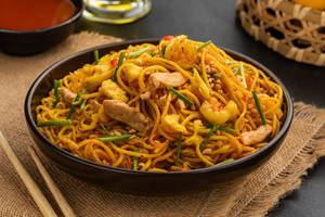Singapore Wok-Tossed Noodles Nonveg