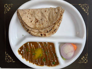 Dal Makhani Combo.
