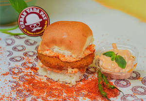 Crispy Vada Pav