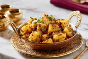 Plain Naan With Aloo Achari