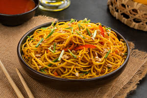 Veg Singapore Wok-Tossed Noodles