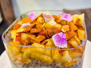 Cinnamon Apple Chia Pudding