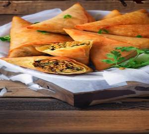 Veg keema samosa [2 pieces]