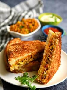 Egg Kheema Sandwich