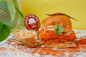 Chataka Paneer Vada Pav