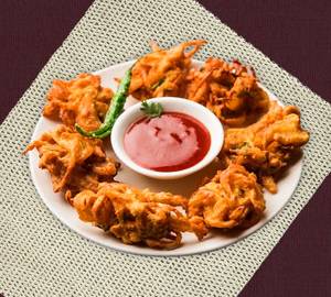 Onion pakora [8 pieces]