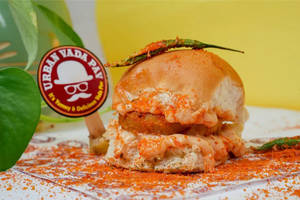 Aloo Tikki Vada Pav