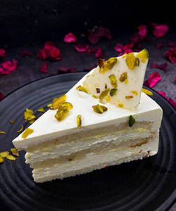 Rabri Pista Pastry