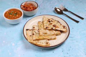 Mutton Keema Naan With Gravy