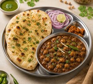 Pindi Chole Kulche
