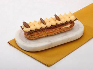 Salty Caramel French Eclair [1 Pc]
