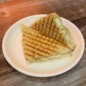 Potato Cheese Paneer Sandwich