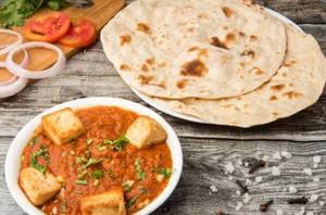 4 butter tava roti mater paneer