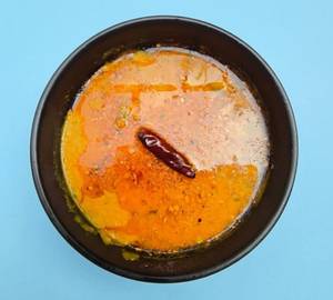 Lasooni Dal Tadka