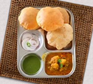 Puri Thali