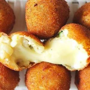 Veg cheese nuggets [8 pieces]