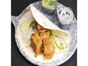 Panner Tikka Roll
