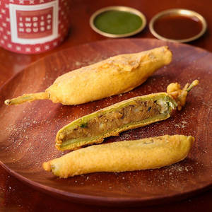 Stuffed Chilli Bhajji 2pcs