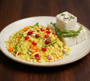 2 Indori Poha With 250 Gms Rava Dhokla