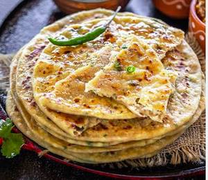 Egg Paratha (2 Pcs)