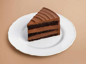 Milk Chocolate Cake Slice