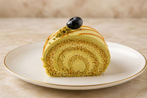 Pistachio Roulade Pastry