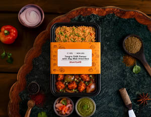 Tangra Chilli Paneer with Veg Wok-fried rice