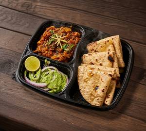 Baigan Bharta Mini Thali[2tawa roti]