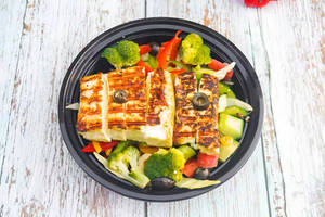Grilled Paneer Salad