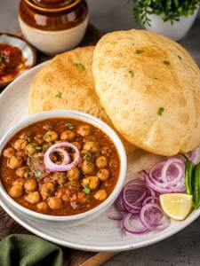 Chole bature
