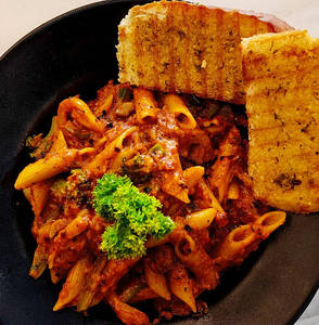 Red Sauce Pasta