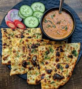 Cheese Naan with Gravy.