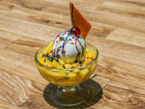 Fruit Salad With Ice Cream