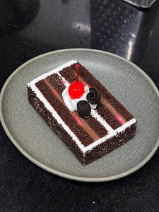 Black Forest Breeze — Artisan Slice