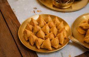 Mini Samosa 200 Gm