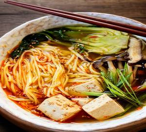 Veg,tofu Tum Yum Ramen [Hondashi Broth,Tum Yum Paste,Gochujaru Peppers,Dobanjan]