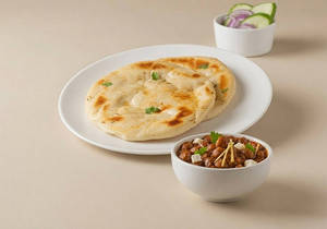 2 Chole Kulcha