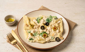 Lean Alfredo Chicken Pasta