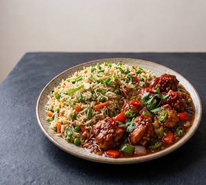 Veg Fried Rice [500 Ml] & Chilli Chicken Gravy