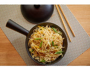 Hakka Noodles Chicken