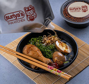 Thai Braised Chicken Noodles Broth [Kuay Tiao Gai Tun]