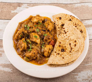 Chicken Do Pyaja + Tawa Roti (2 pieces)