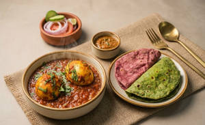 Egg Curry With Multigrain Roti