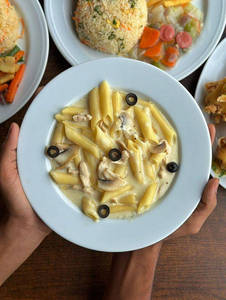Alfredo White Sauce Pasta
