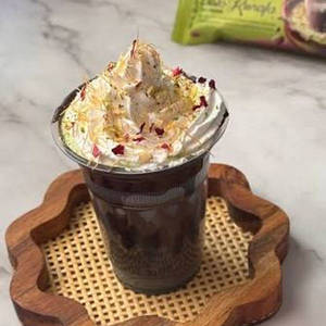Kunafa Shake